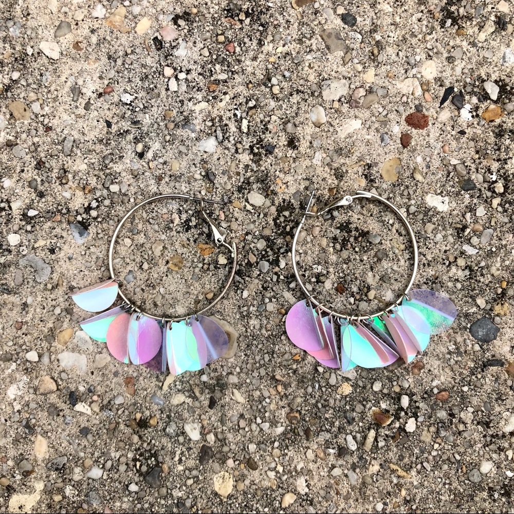 💛FREE W/ $20 PURCHASE💛 Pink Hoops
